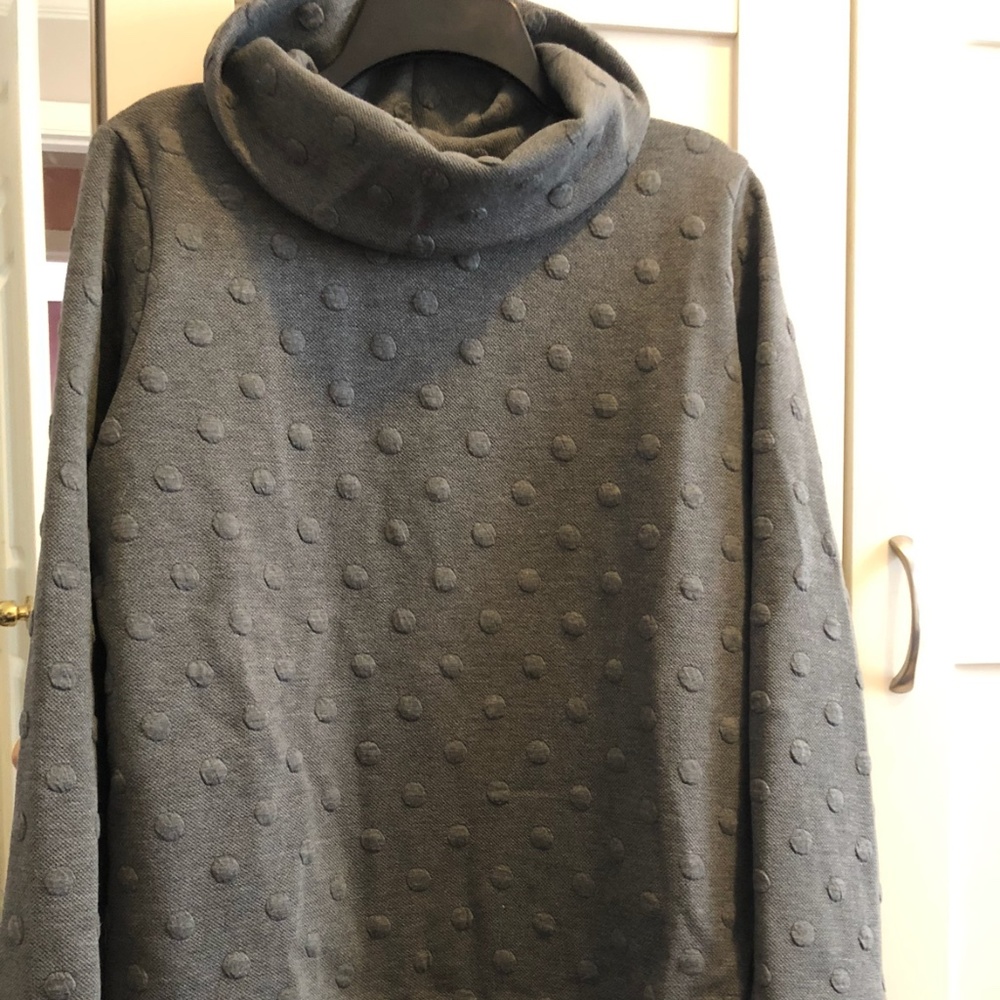 Grey sweater